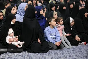 دیدار هزاران نفر از زنان و دختران با رهبر معظم انقلاب