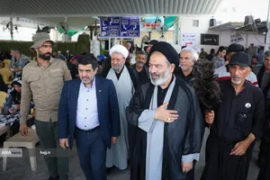 بازدید نماینده ولی&zwnj;فقیه در امور حج و زیارت از مرز خسروی و نحوه خدمات به زائران اربعین