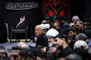 مراسم عزاداری شام غریبان حسینی در جوار محل شهادت قائد شهید