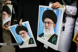 تجمع اعضای کادر درمان در محکومیت تجاوز آمریکا و رژیم صهیونیستی