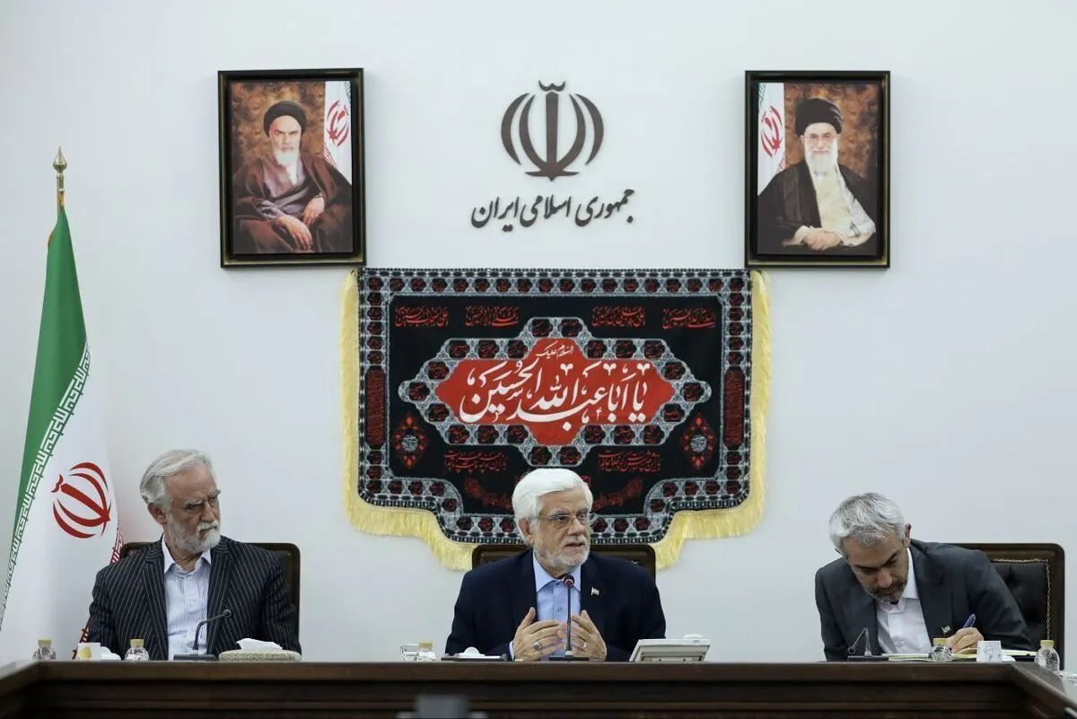 عارف: از درگیری‌های سیاسی نتیجه‌ای حاصل نمی‌شود؛ مردم در جنگ ۱۲ روزه اعلام کردند ما وحدت و انسجام می‌خواهیم