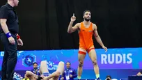 سوجیت و سنگینی باری که در بیشکک به دوش می‌کشد!/ مصاف انتقامی نماینده ایران با حریف هندی در قهرمانی آسیا