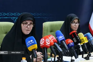 دکتر فریده اولاد قباد معاون تعاون و امور اجتماعی بنیاد شهید در نشست خبری تخصصی تشریح عملکرد 
