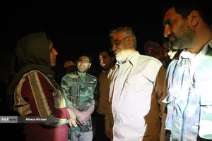 کمک رسانی شهید محمدمهدی طهرانچی دانشمند هسته ای در مناطق سیل زده لرستان پلدختر در سال 1398 همراه گروه های جهادی