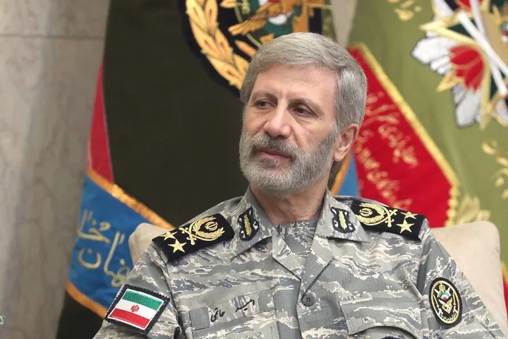 سرلشکر امیر حاتمی
فرمانده کل ارتش