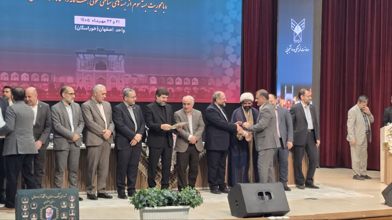 دانشجو مخاطب نیست، باید کنشگر باشد/ نقد نگاه صرفاً کمّی به فعالیت‌های فرهنگی