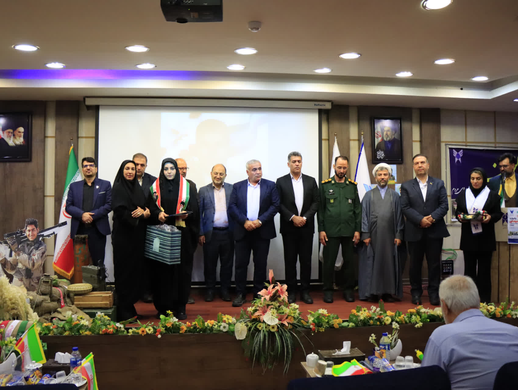 انتقال فرهنگ ایثار به نسل دانشجو/ وظیفه داریم فرهنگ ایثار و شهادت را به نسل بعد منتقل کنیم