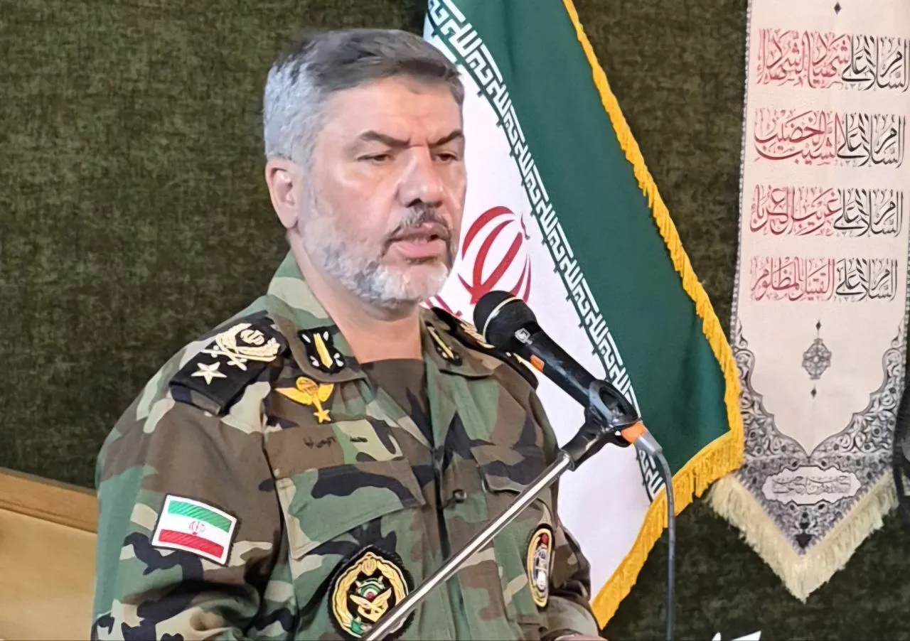 اکرمی نیا