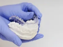 ارتودنسی نامرئی؛ مدرن، راحت و بدون سیم‌های فلزی