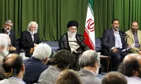 «تفریح من این جلسات است»؛ ناگفته‌ای از دلبستگی رهبر شهید به محفل شاعران