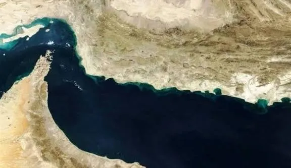 تنگه هرمز