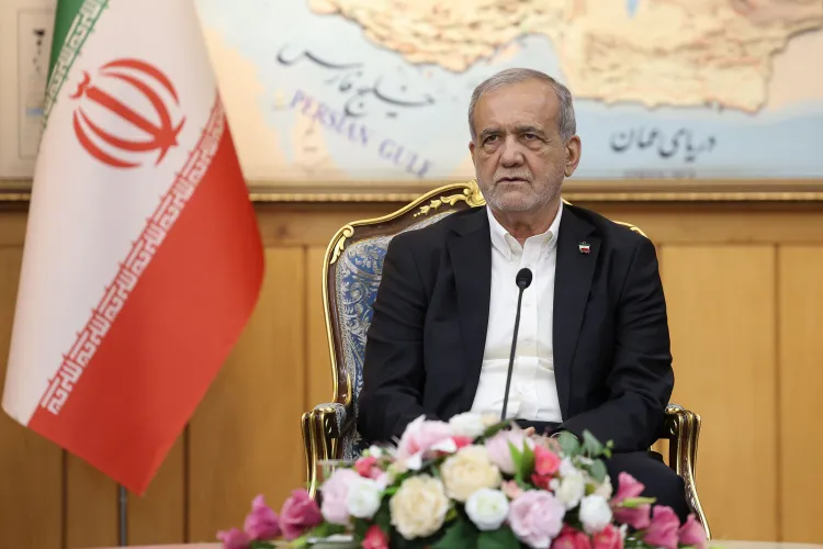 مسعود پزشکیان
رئیس جمهور
سفر رئیس جمهور
سفر به روسیه
سفر رئیس جمهور به روسیه