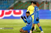 مهاجم استقلال: در امنیت کامل هستم/ امیدوارم این شرایط زودتر تمام شود+ عکس