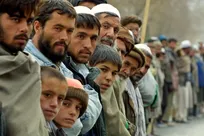 ملت ایران و افغانستان روبروی هم نیستند/ در زمین دشمنان دو ملت بازی نکنیم