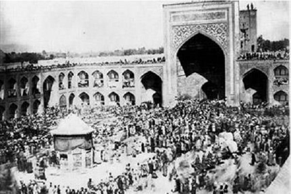سرنیزه علیه سجاده؛ چگونه رضاشاه مسجد گوهرشاد را به قتلگاه مردم تبدیل کرد؟//////