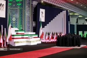 ادای احترام ادیان مختلف بر پیکر رهبر مجاهد شهید انقلاب
