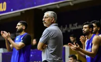 شاهین طبع: آبروی بسکتبال ایران دست استقلال است/ مانولوپولوس با تیم ملی تناسب دارد