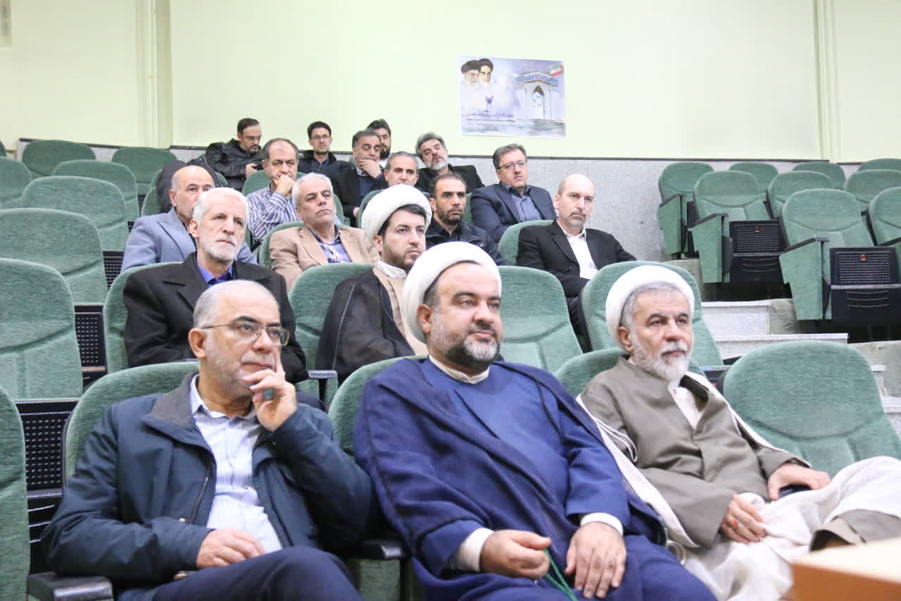 توانمندسازی اساتید معارف همدان؛ تربیت نسل جوان در مسیر ارزشهای اسلامی توانمندسازی اساتید معارف همدان؛ تربیت نسل جوان در مسیر ارزشهای اسلامی