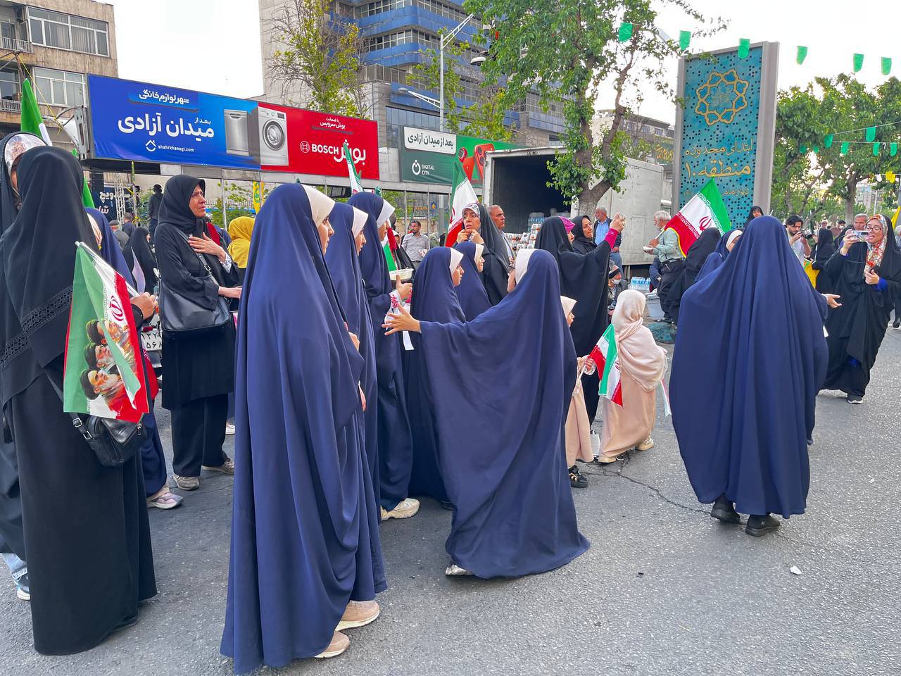 اجتماع بزرگ امام رضایی‌ها باحضور پورشور اهالی پایتخت برگزار شد/ بیعت با رهبری در سایه ولایت رضوی