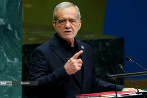 دکتر مسعود پزشکیان رئیس&zwnj;جمهوری اسلامی ایران در سخنرانی خود در هشتاد و یکمین مجمع عمومی سازمان ملل متحد، با اشاره به اتهاماتی که رئیس جمهور آمریکا علیه ایران مطرح کرد، گفت: ما تروریست نیستیم؛ ما قربانی تروریسم هستیم،رئیس جمهور با اشاره به حملات انجام&zwnj;شده علیه ایران اظهار کرد: رهبر ما را بدون هیچ دلیل و برهانی ترور کردند و در حملات صورت&zwnj;گرفته، مدارس، مراکز ورزشی، بیمارستان&zwnj;ها، دانشگاه&zwnj;ها، پل&zwnj;ها و زیرساخت&zwnj;های کشور هدف قرار گرفته&zwnj;اند
