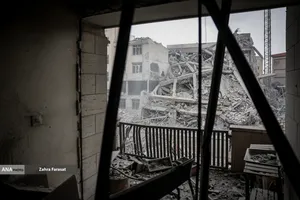 آثار تجاوز هوایی آمریکایی _ صهیونیستی به اماکن مسکونی