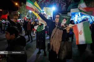 اجتماع مردمی در حمایت از رزمندگان اسلام