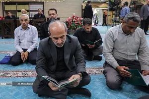 مراسم یادبود &laquo;اکبر عبدی&raquo; در مسجد بلال