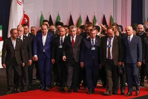 ادای احترام ادیان مختلف به رهبر شهید