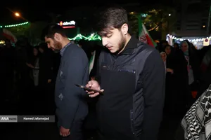 اقامه نماز استغاثه به امام زمان زمان(عج) - چهارراه نبرد خیابان پیروزی