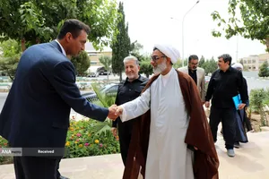  بازدید دکتر رنجبر و حجت&zwnj;الاسلام&zwnj;والمسلمین خسروپناه از مراکز فناوری و تحقیقاتی دانشگاه آزاد اسلامی واحد اصفهان 
