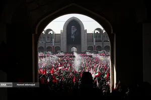 مراسم وداع با رهبر شهید انقلاب حضرت آیت الله سیدعلی خامنه&zwnj;ای (ره) و خانواده ایشان