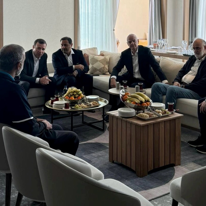 واکنش مثبت اینفانتینو به حضور در اردوی تیم ملی ایران+تصاویر واکنش مثبت اینفانتینو به حضور در اردوی تیم ملی ایران+تصاویر