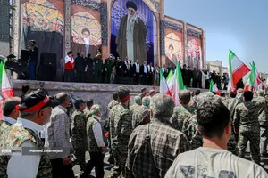 رزمایش جان&zwnj;فدایان ایران با حضور مسعود پزشکیان رییس جمهور و علیرضا زاکانی شهردار تهران در رزمایش جان&zwnj;فدایان ایران