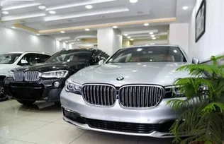 واردات خودرو‌های لوکس به اسم ایرانیان خارج از کشور قابل پذیرش نیست