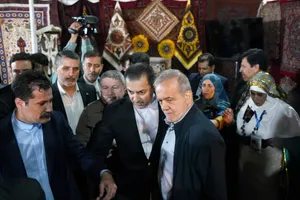 بازدید پزشکیان از نمایشگاه توانمندی&zwnj;های روستایی و عشایری کشور