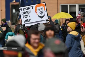  اعتراضات ضد جنگ بر علیه دوناد ترامپ در سراسر ایالات متحده آمریکا و کشورهای اروپایی با عنوان &laquo;نه به پادشاهی&raquo; آغاز شد. 