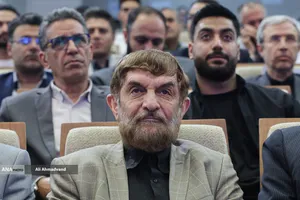 تجلیل از تیم&zwnj;های قهرمان دانشگاه آزاد اسلامی با حضور دکتر بیژن رنجبر