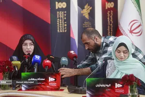 محدثه پیرهادی دبیرجشنواره پانزدهمین جشنواره بین المللی فیلم 100