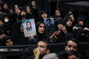  اولین شب مراسم عزاداری ماه محرم در جوار محل عروج ملکوتی قائد شهید انقلاب اسلامی حضرت آیت الله العظمی شهید سید علی خامنه ای