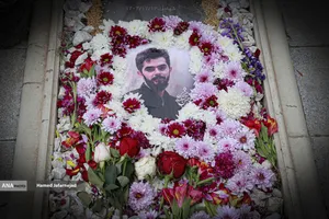 اولین جمعه سال جدید گلزار شهدای حملات تروریستی آمریکایی - صهیونی در جنگ رمضان - قطعه 42 بهشت زهرا(س)