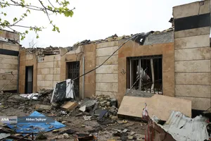 بازدید اصحاب رسانه از پایگاه مدیرت بحران نازی&zwnj;آباد و خودروهای آسیب دیده اورژانس در اثر تجاوز صهیونیستی آمریکایی