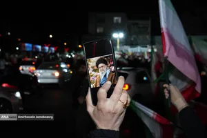 مراسم عزاداری در سوگ رهبر شهید انقلاب - میدان جمهوری اسلامی