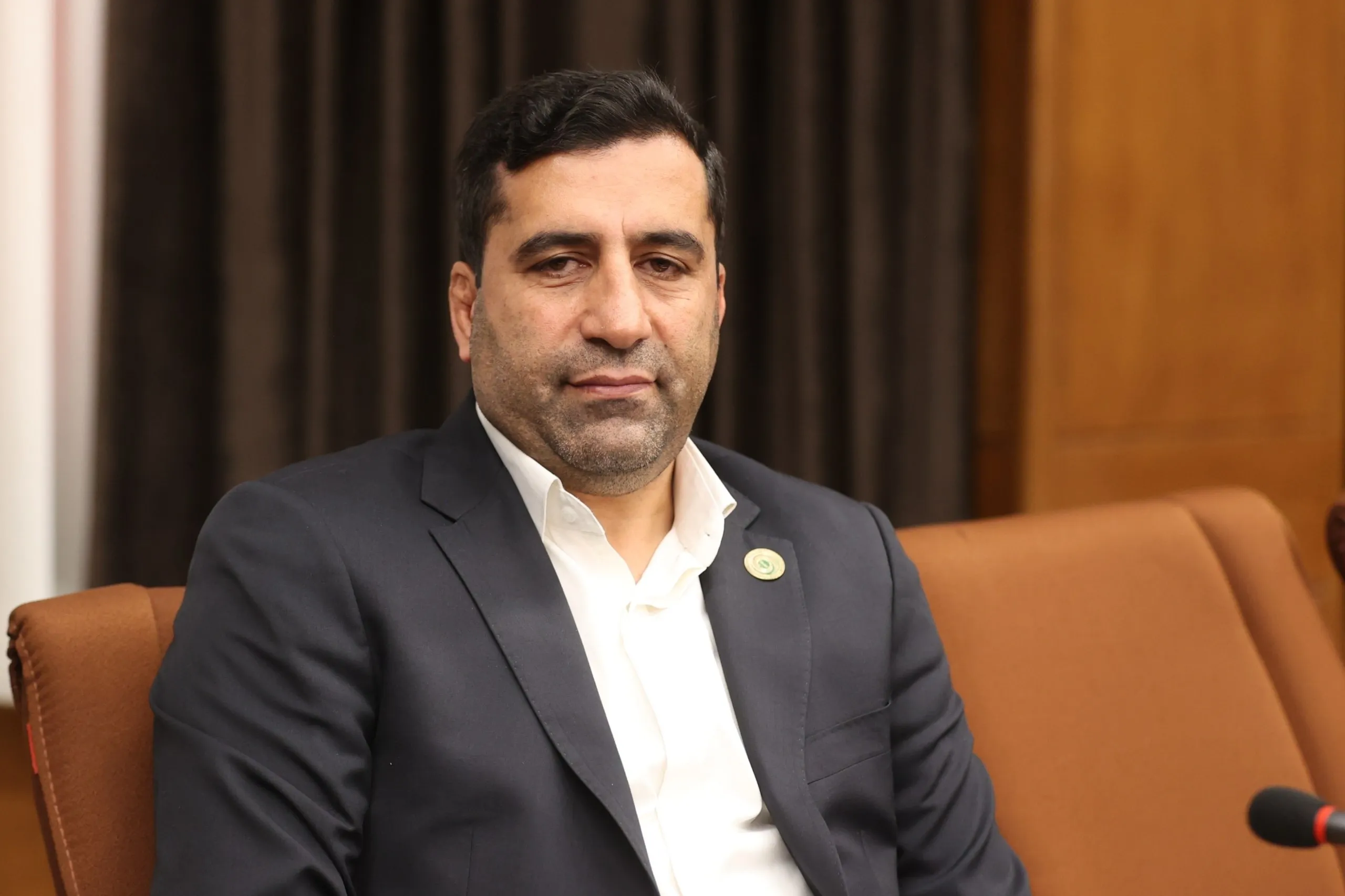 حسین خیری نیا