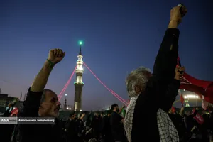 آیین بدرقه و تشییع رهبر شهید در مسجد مقدس جمکران