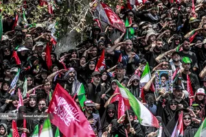 تشییع پیکر مطهر آقای شهید ایران و خانواده ایشان