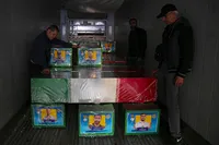 تشییع پیکر شهیدان لاریجانی، سلیمانی و شهدای ناو دنا - 2