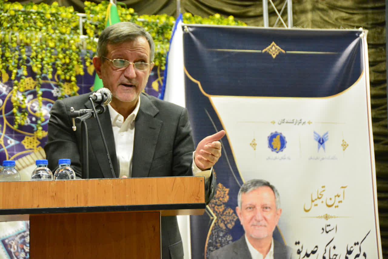 تجلیل از مقام علمی دکتر علی خاکی صدیق؛ تجلی اخلاق و علم در مسیر توسعه مهندسی