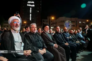 اجتماع خانواده دانشگاه آزاد اسلامی در تجدید بیعت با رهبر انقلاب