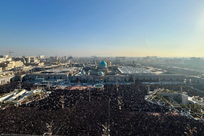 ملايين الإيرانيين يحيون صلاة عيد الفطر في أنحاء البلاد ويودّعون الشهيد نائيني في طهران