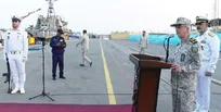 تجلیل سرلشکر باقری از نقش راهبردی ارتش در امنیت تنگه هرمز تا اقیانوس هند و باب المندب/ الحاق تجهیزات جدید به نیروی دریایی ارتش